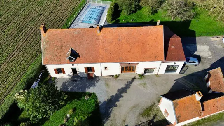 Le Gîte des Laurettes - Vue aérienne